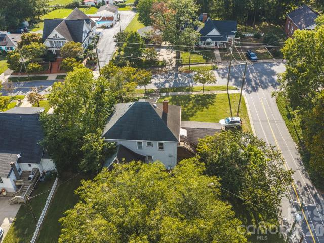 House for sale in Hiddenite, North Carolina