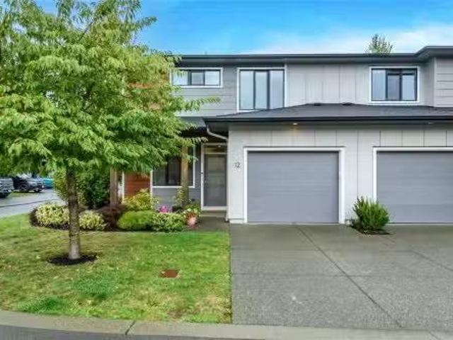House for sale in Cumberland, British Columbia