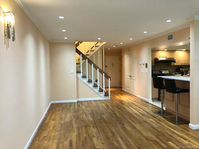 Condo for sale in Baybridge Townhouse Codominiums, New York