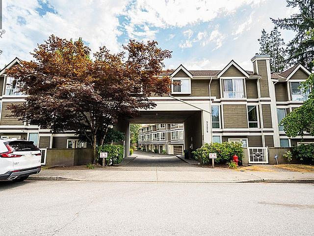 Condo for sale in Port Coquitlam, British Columbia