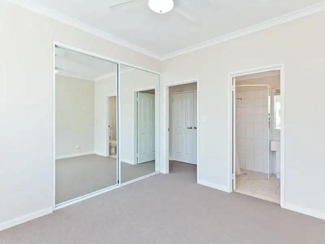 Apartment for rent in Perth, Moore
