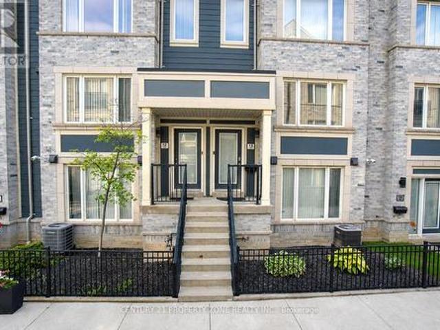 Townhouse for sale in Mississauga, Ontario
