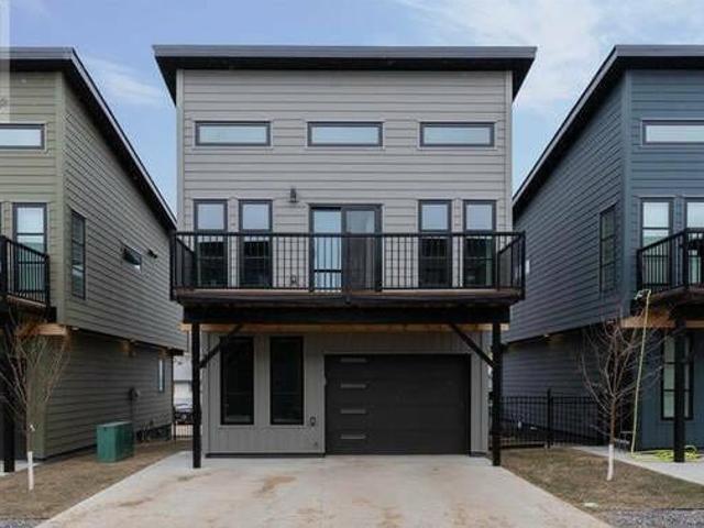 House for sale in Edmonton