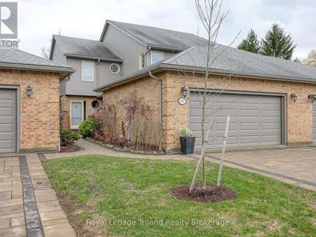 Townhouse for sale in Woodstock, Ontario