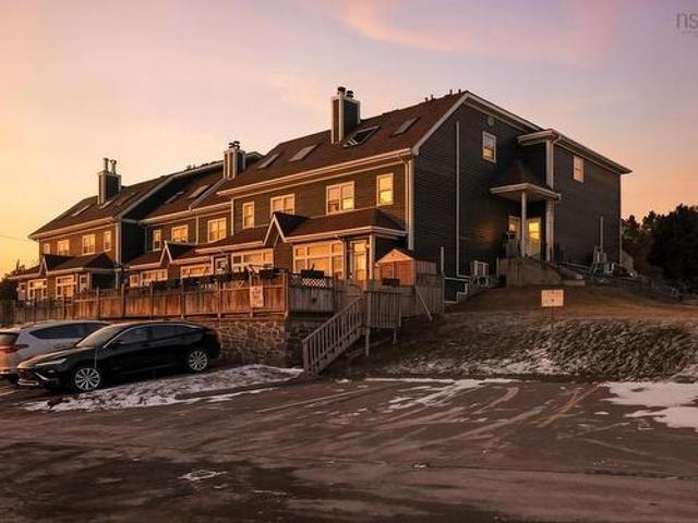 Townhouse for sale in Dartmouth, Nova Scotia