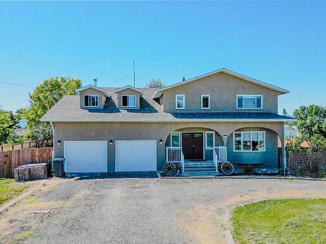 House for sale in Magrath, Alberta