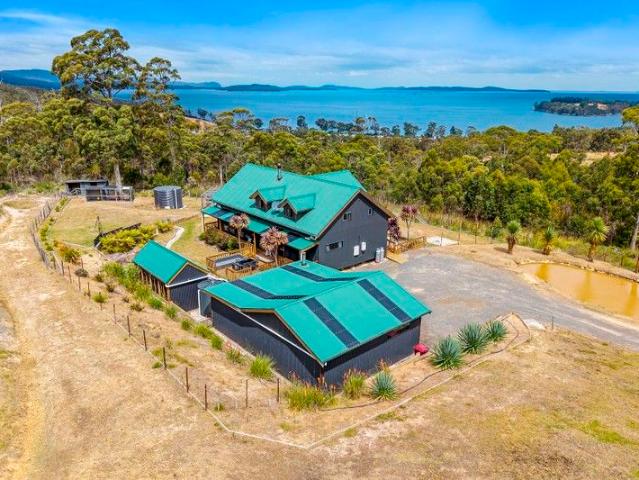 House for sale in Garden Island Creek, Tasmania