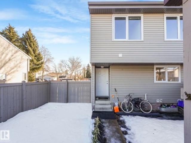 Townhouse for sale in Saint Albert, Alberta