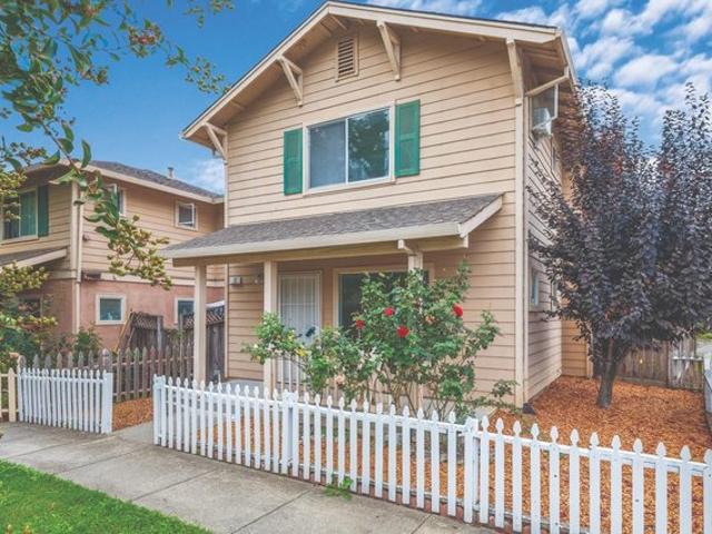 House for sale in Cloverdale, California