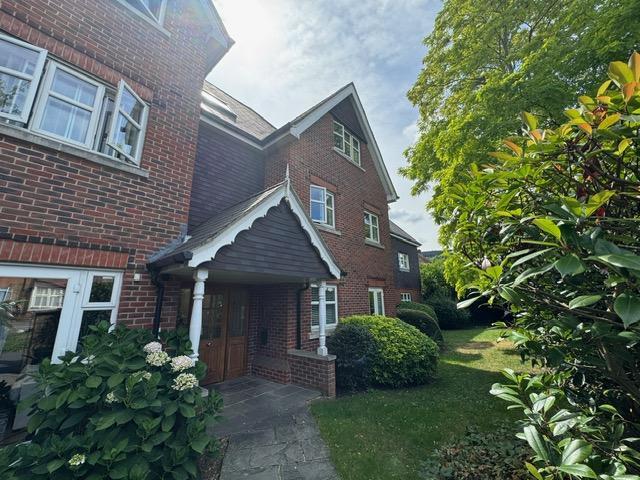 Apartment for rent in Egham, Runnymede