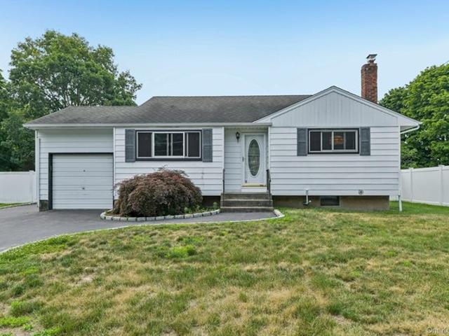 House for sale in Centereach, New York
