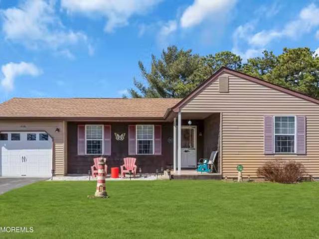 House for sale in Toms River