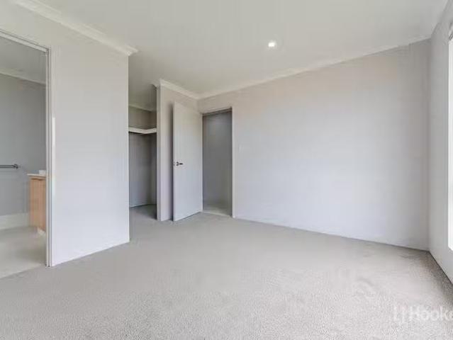 House for rent in Golden Bay