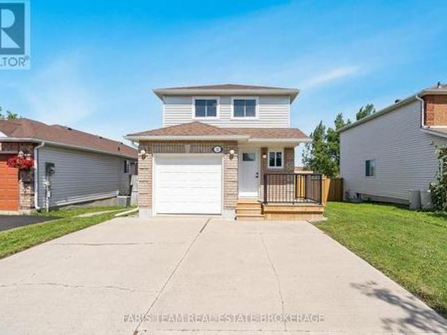House for sale in Barrie, Ontario