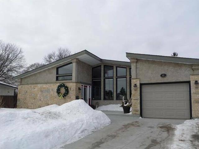 House for sale in East St. Paul, Manitoba