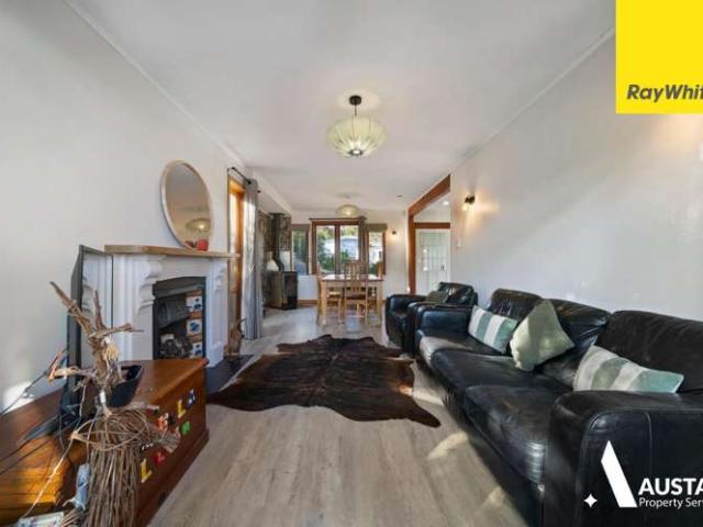 House for rent in Oratia