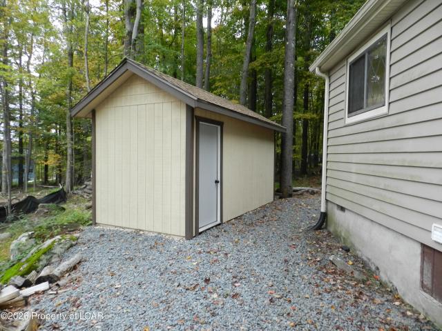 House for sale in Lake Township, Wayne County