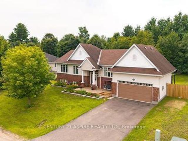 House for sale in Renfrew, Ontario