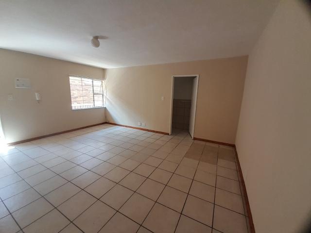 Apartment for sale in Vosloorus, Gauteng