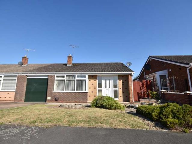 Bungalow for rent in Borras Park, Wrexham