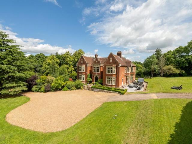 House for sale in Bedford