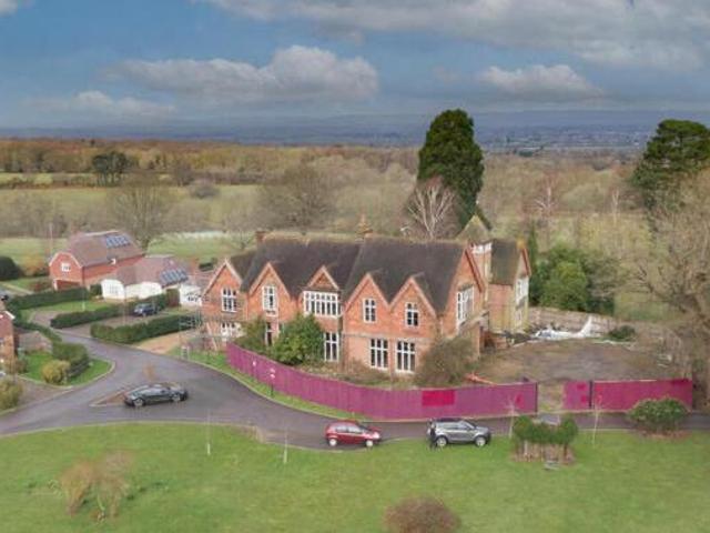 House for sale in The Butts, Kent