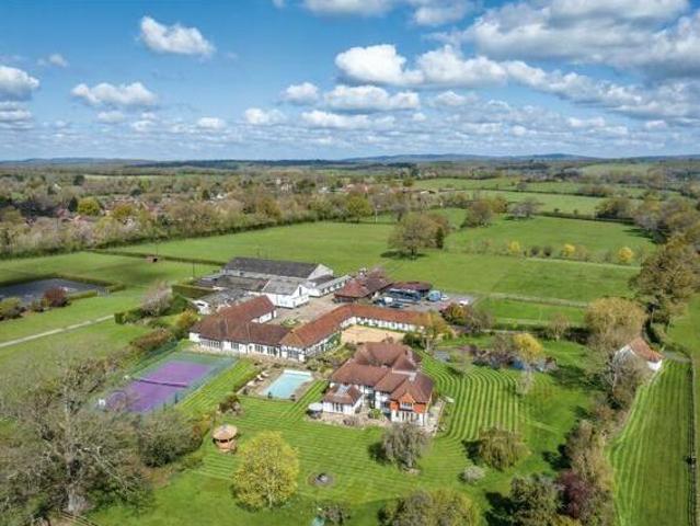 House for sale in Horsham, West Sussex