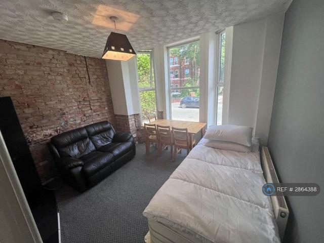 House for rent in Georgia, Greater Manchester