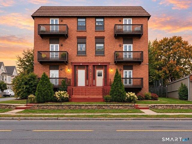 House for sale in Little Italy, Hartford