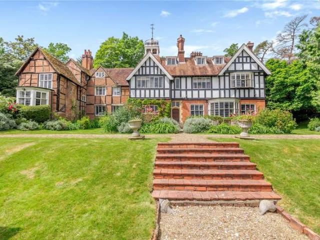 House for sale in Cookham