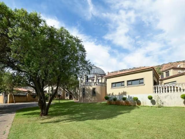 House for sale in Waterkloof, Gauteng
