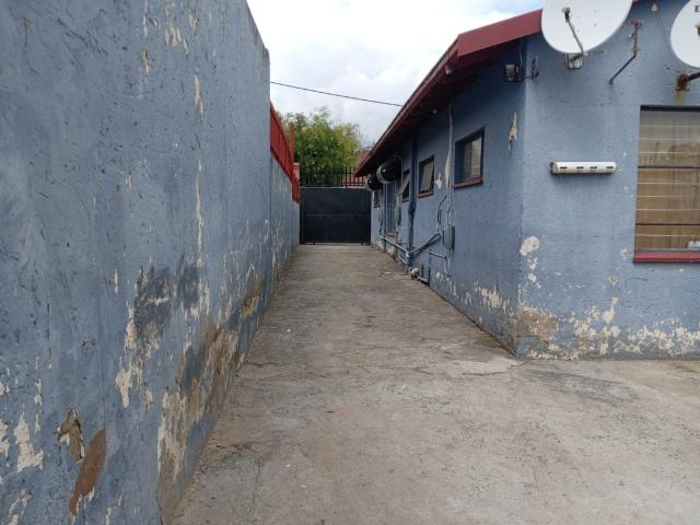 House for sale in Vosloorus, Gauteng