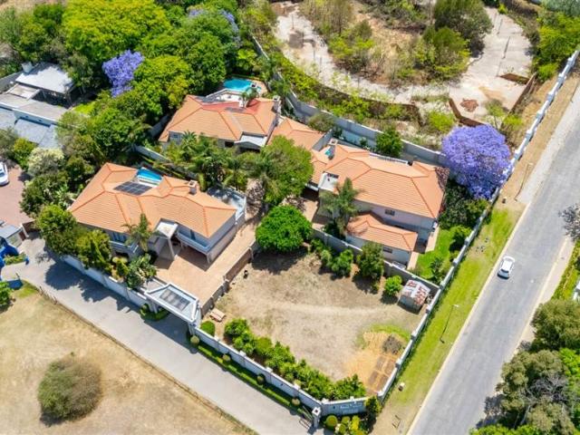 House for sale in Johannesburg, North & Sandton