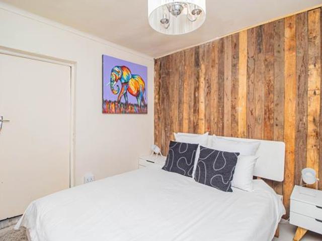 House for sale in Cape Town, Western Cape