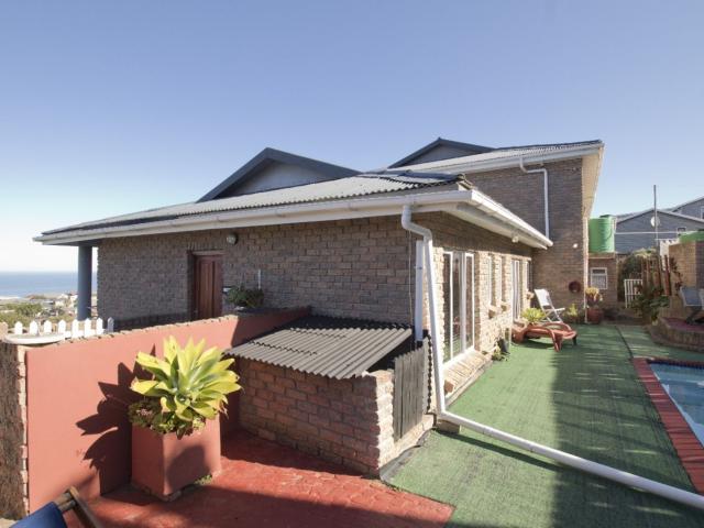 House for sale in Groot Brak Rivier, Western Cape