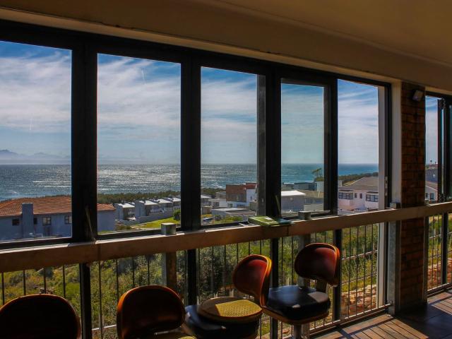 House for sale in Groot Brak Rivier, Western Cape