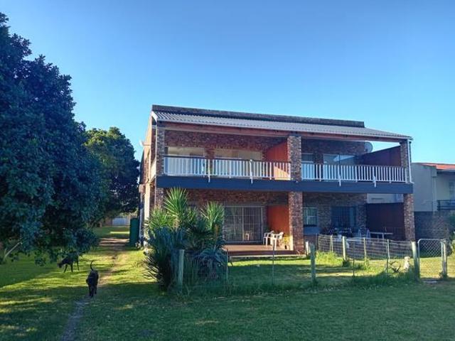 House for sale in Bushmans River Mouth, Eastern Cape