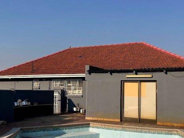 House for sale in Vosloorus, Gauteng