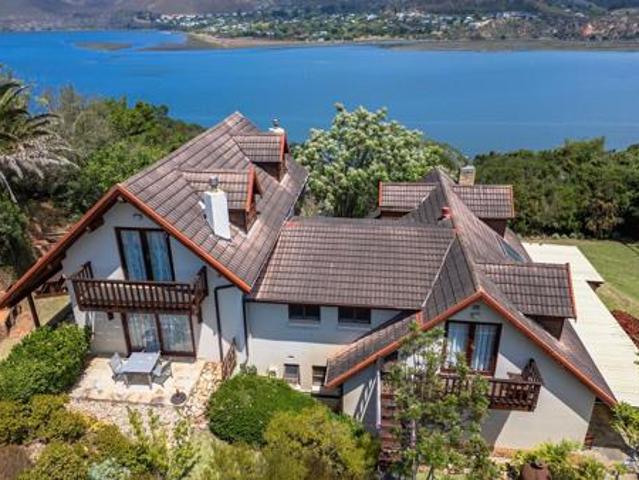 House for sale in Groot Brak Rivier, Western Cape