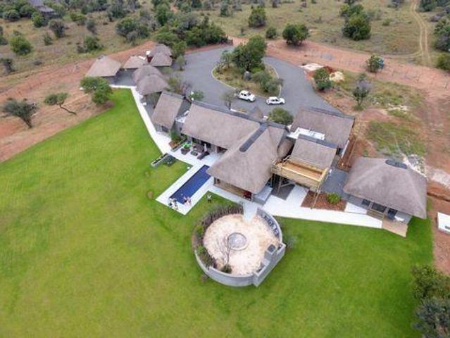 House for sale in Hartbeespoort Dam Nature Reserve, North West