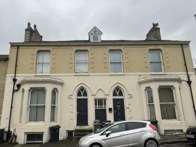House for sale in Highfields, Huddersfield