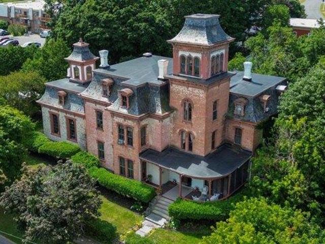 Apartment for sale in Plattsburgh, New York