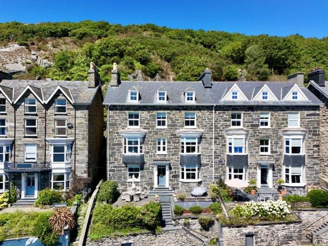 House for sale in Barmouth