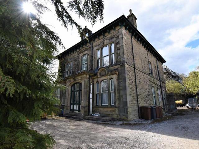 House for sale in Charlesworth, East Midlands