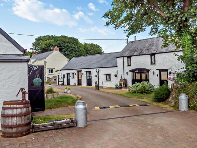 House for sale in Llanstadwell, Wales