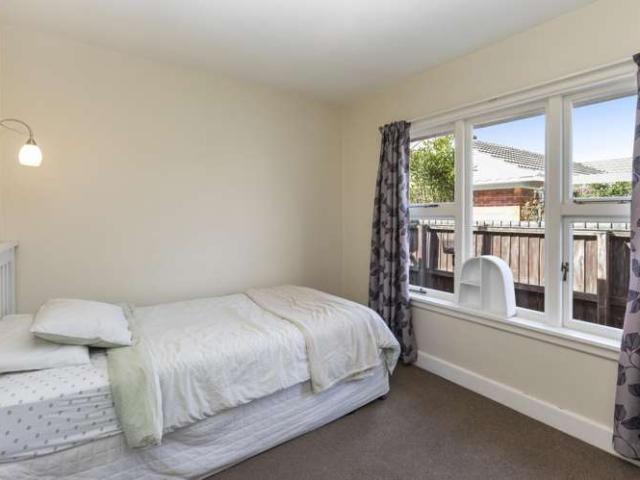 House for sale in Chaslands, Canterbury