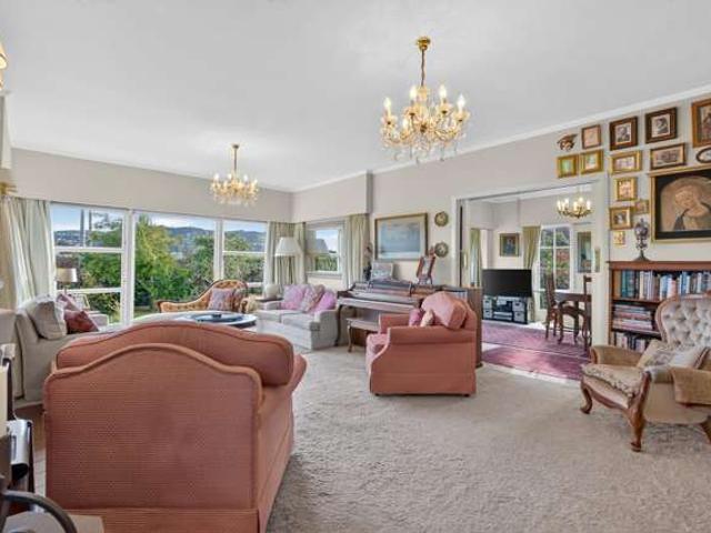 House for sale in Days Bay, Wellington