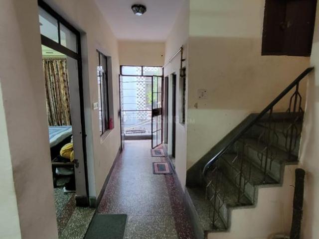 House for sale in East Delhi, Deri