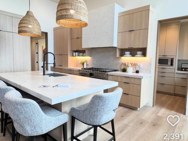 House for sale in Deri