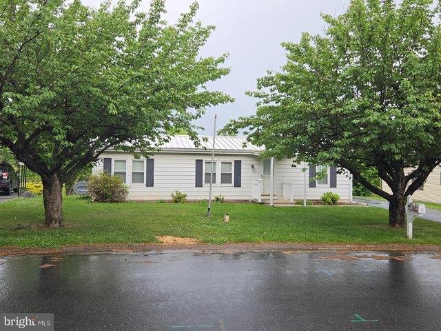 House for sale in Denver, Pennsylvania